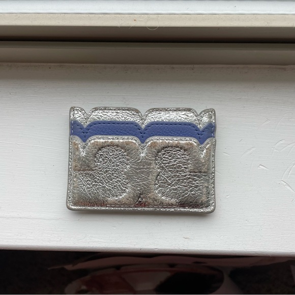 Tory Burch Scallop-T Metallic Card Case - Picture 8 of 9